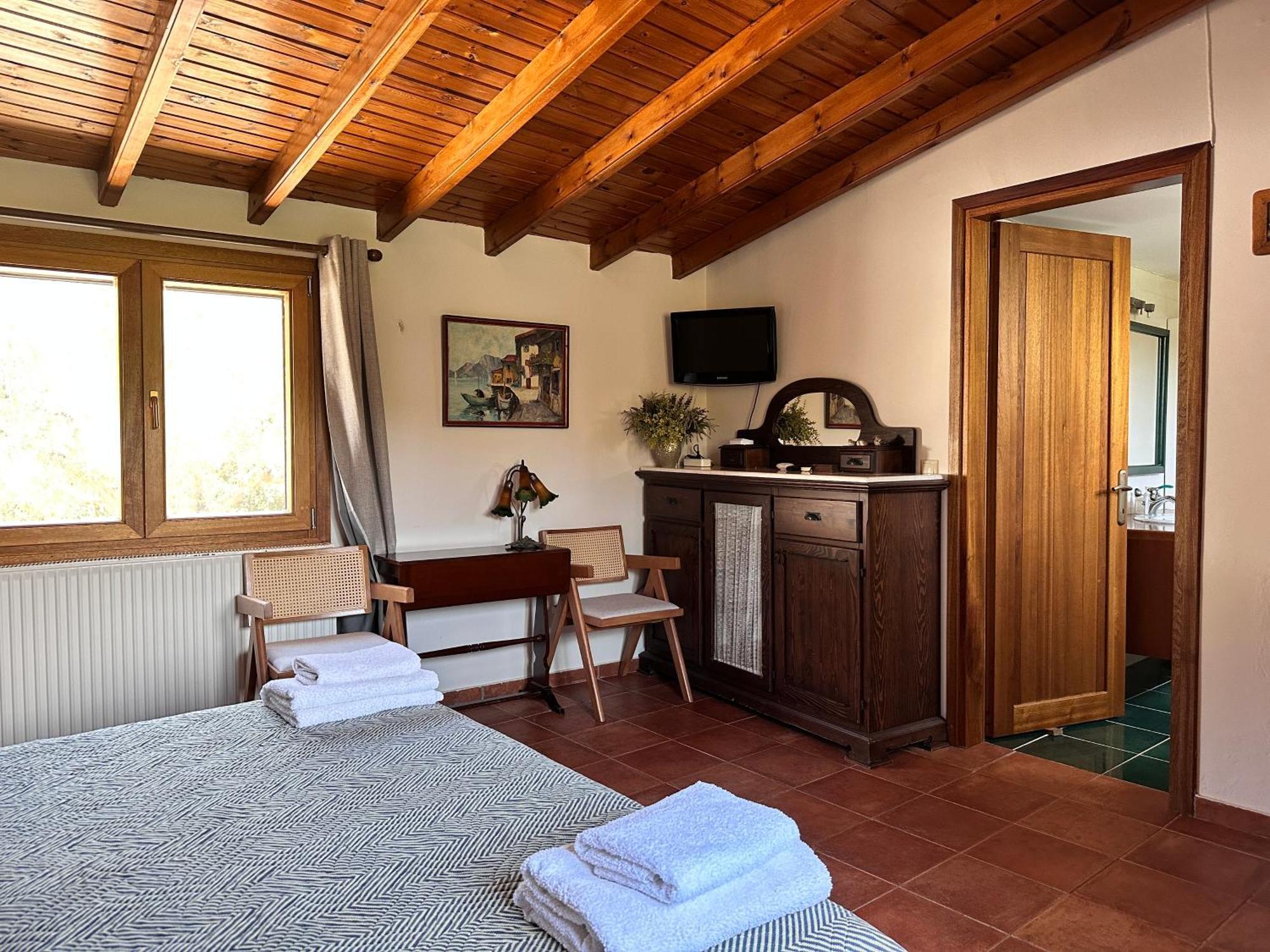 Villa Umami Makri Room photo